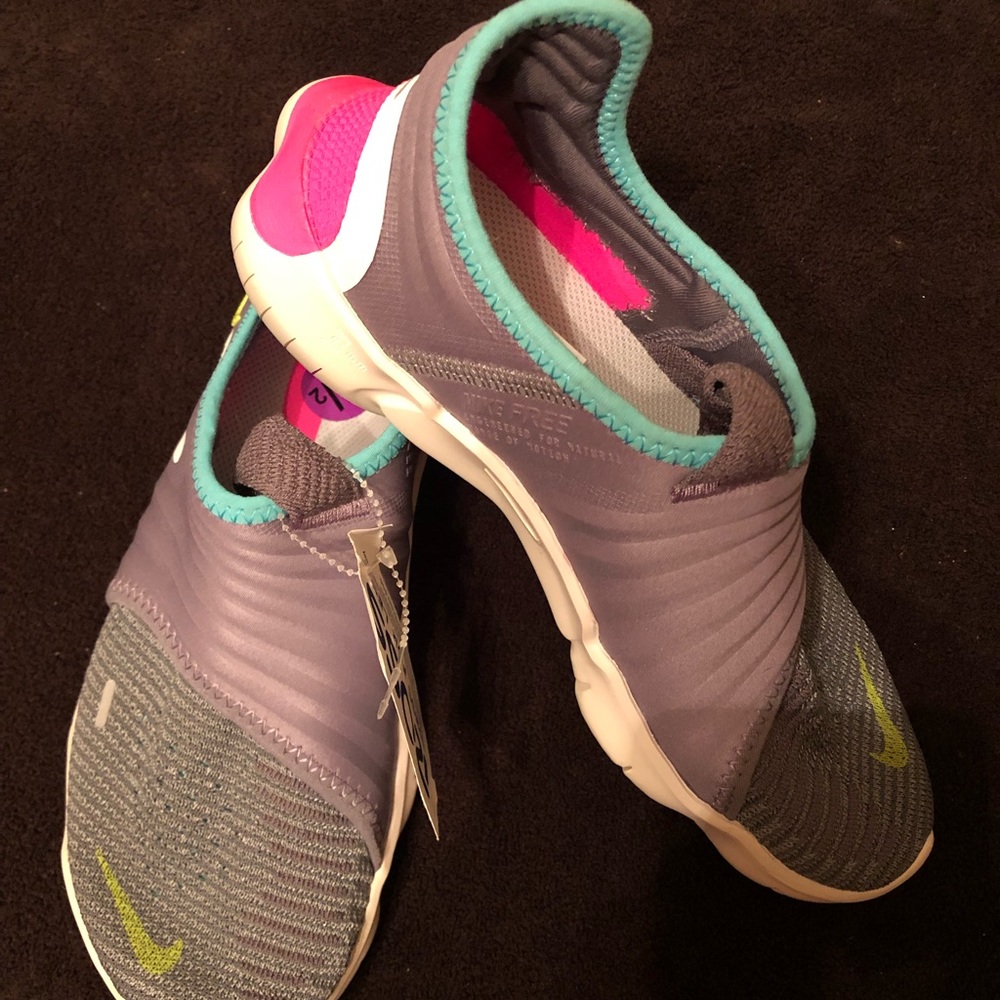 NWT Nike Free 6.5